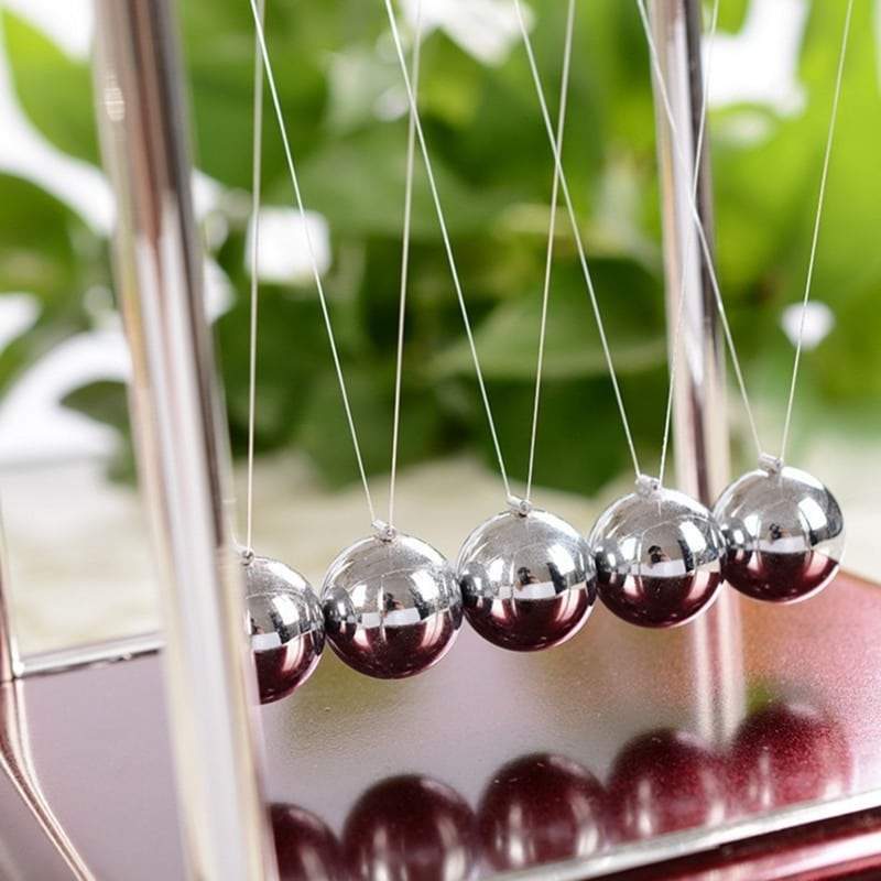Newton's Cradle - Self Balancing Steel Balls